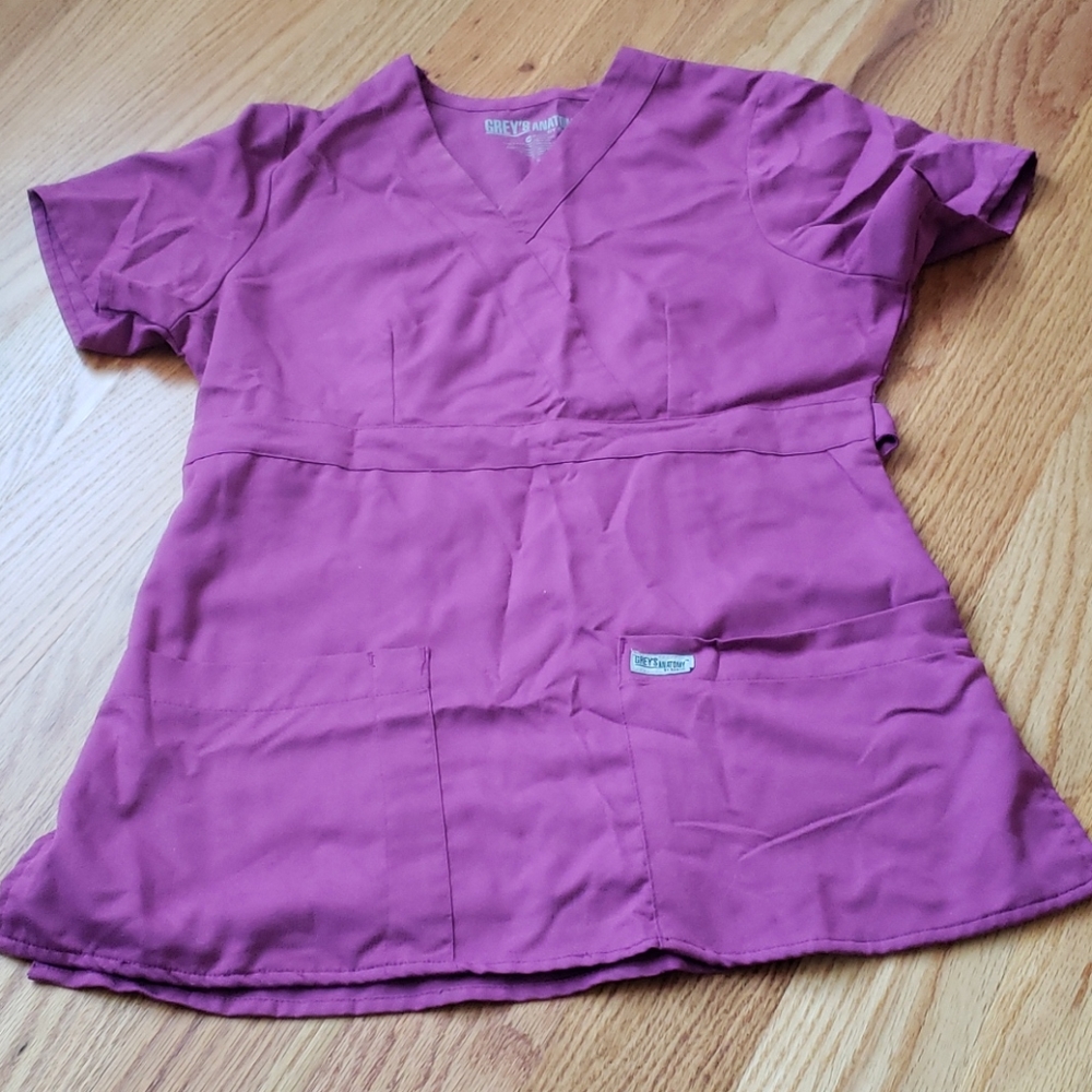 Scrub top